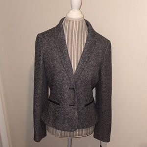 Chic Women's Charcoal Blazer